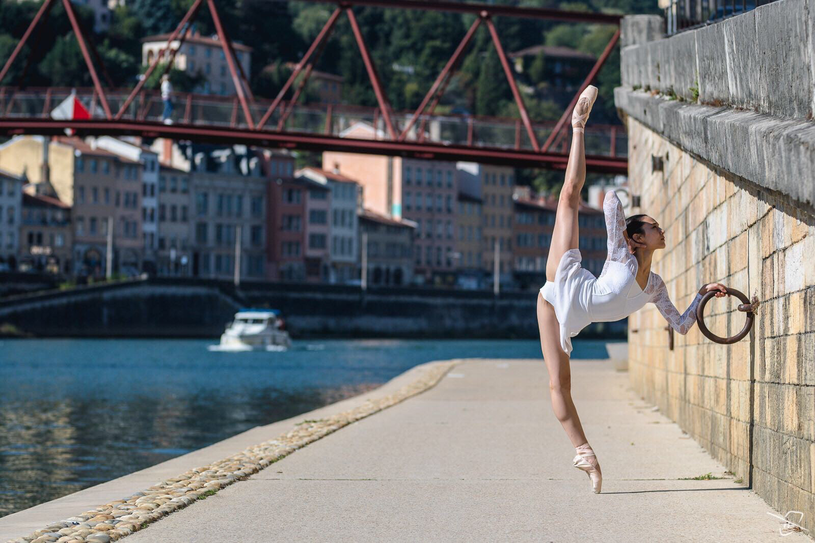 ART OF MOVEMENT