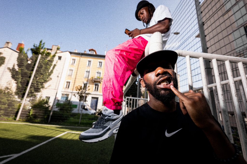 NIKE X SHOEZ GALLERY
