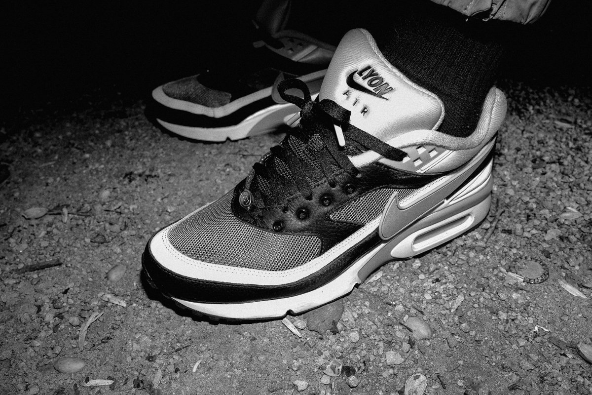 NIKE X SHOEZ GALLERY