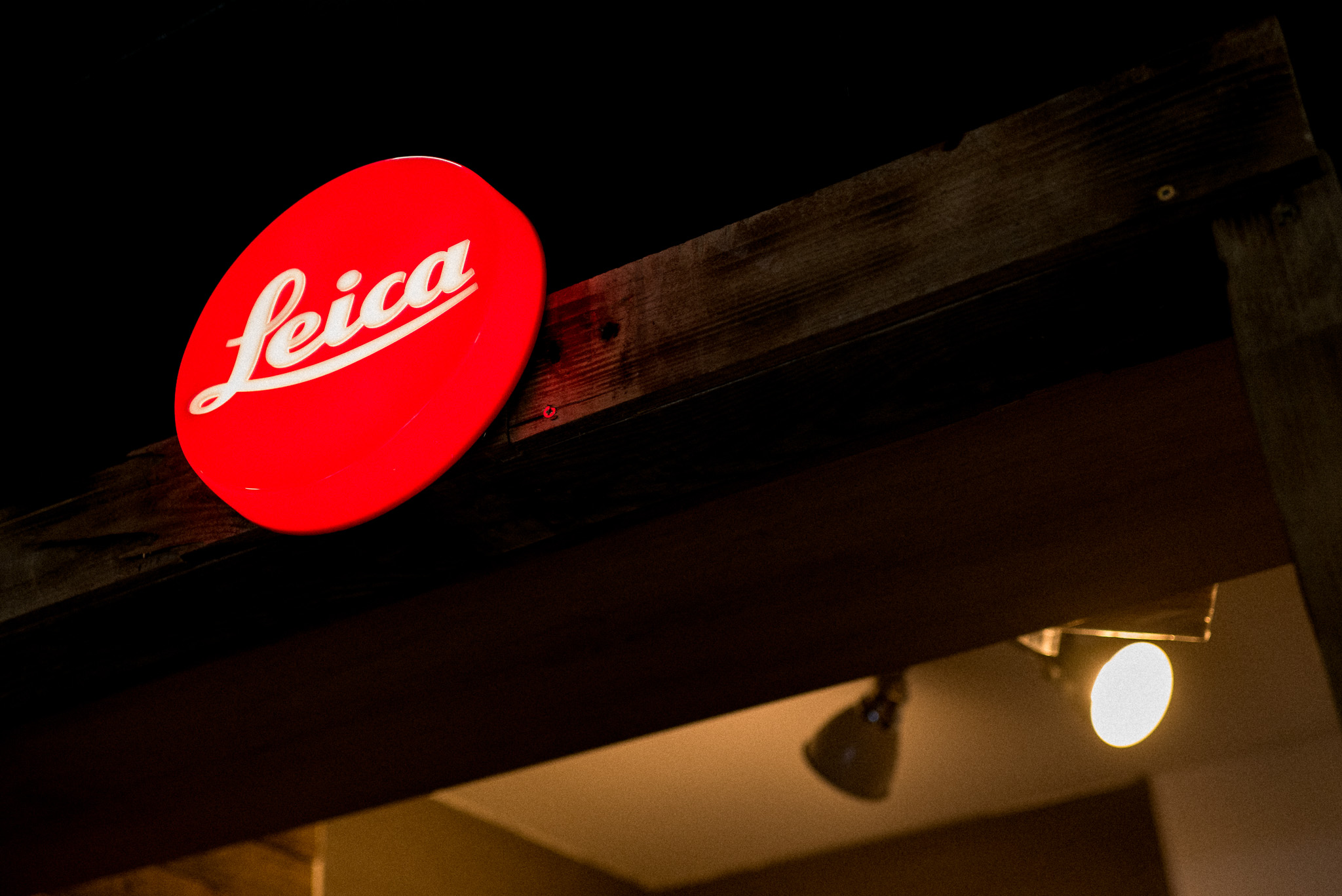 LEICA TOUR