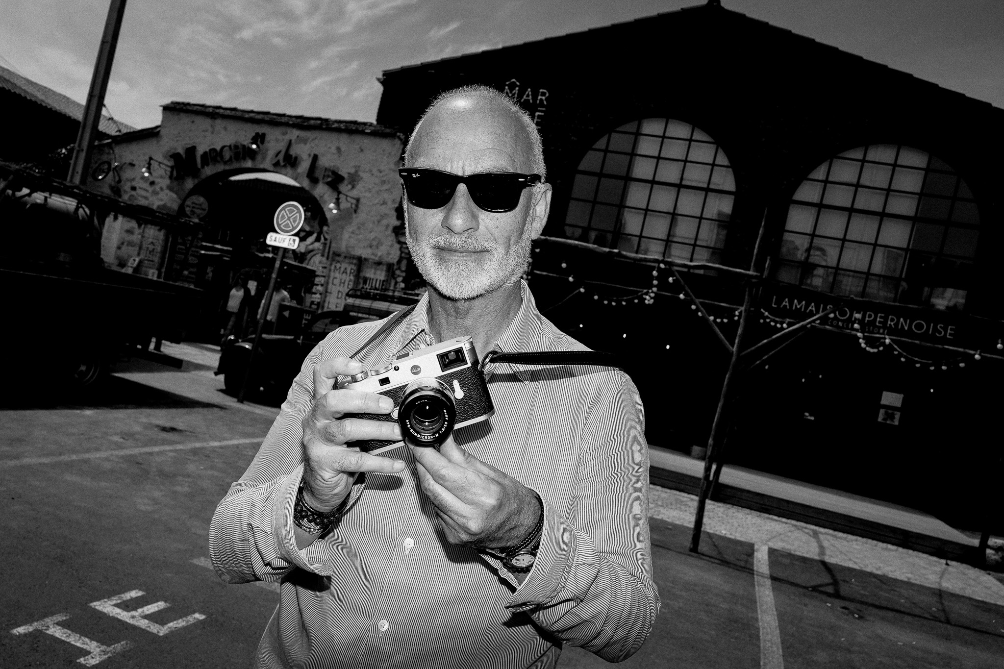 LEICA TOUR