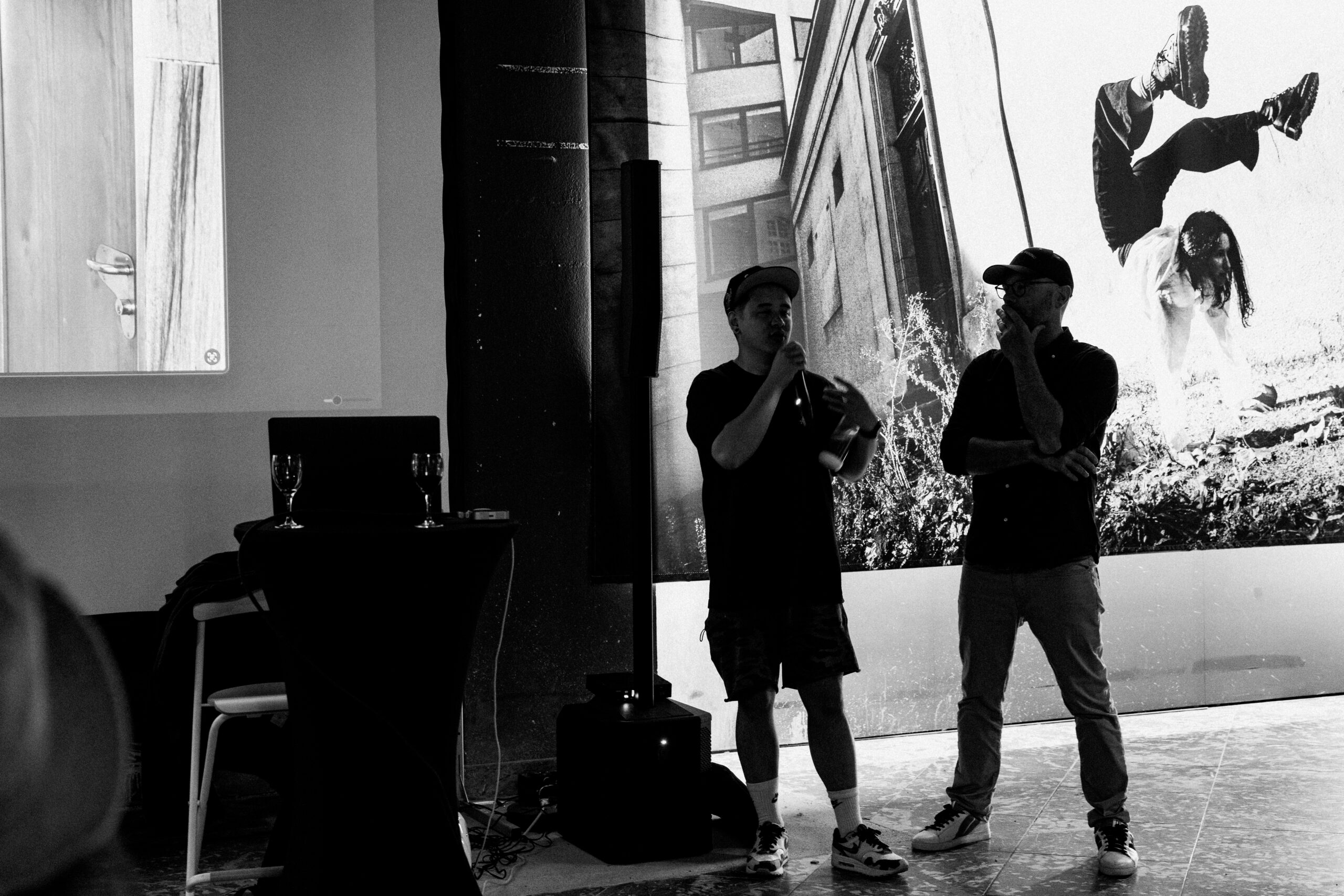 LEICA TOUR